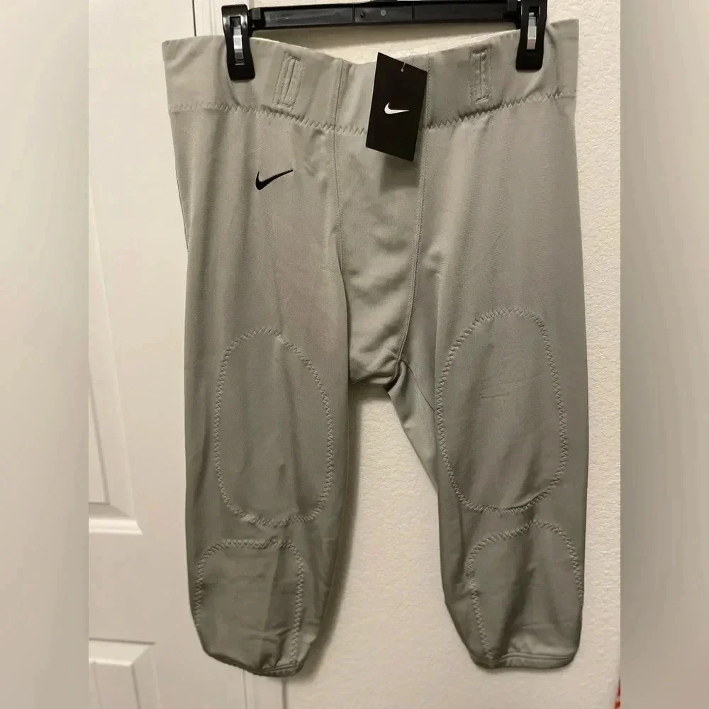 Nike men’s team defender gray football pants size XXL